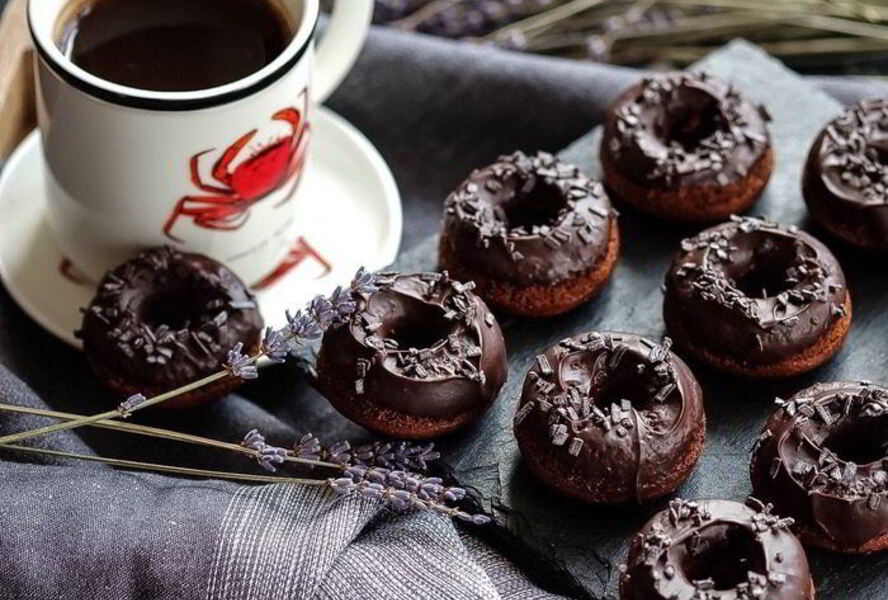 Шоколадные пончики