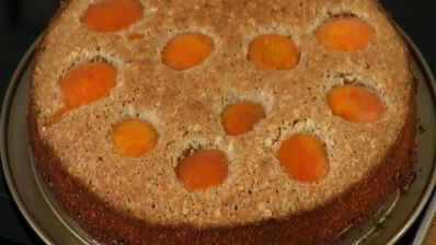 миндальная коврижка с абрикосами