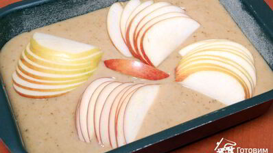 постная медовая коврижка с яблоками