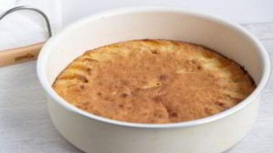 классическая шарлотка с яблоками и нектаринами