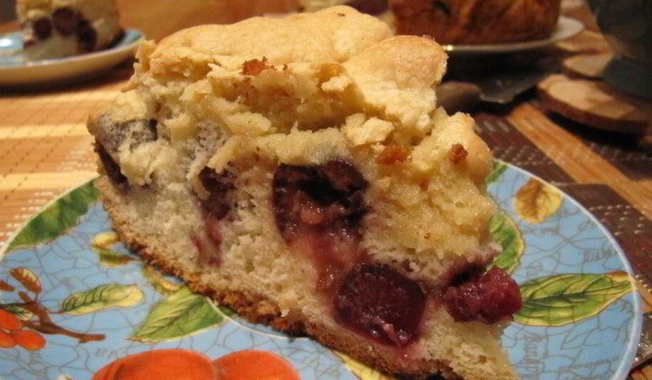 Рецепт шарлотки с черешнея