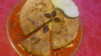 шарлотка с яблоками и лимонами