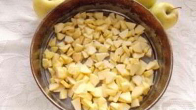 шарлотка в духовке с яблоками