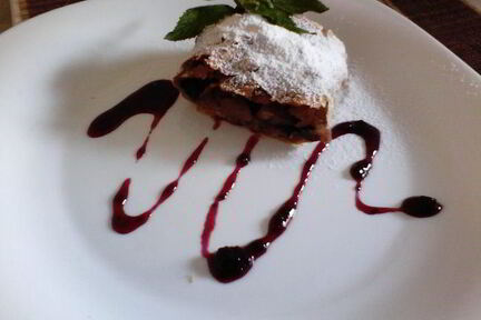 Постный яблочный штрудель