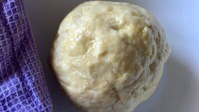 штрудель с лососем, фасолью и рикоттой