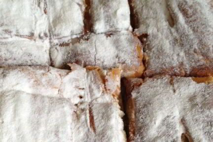 Яблочный штрудель с орехами