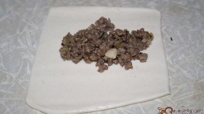 слойки с мясной начинкой