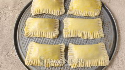 слойки с орехами