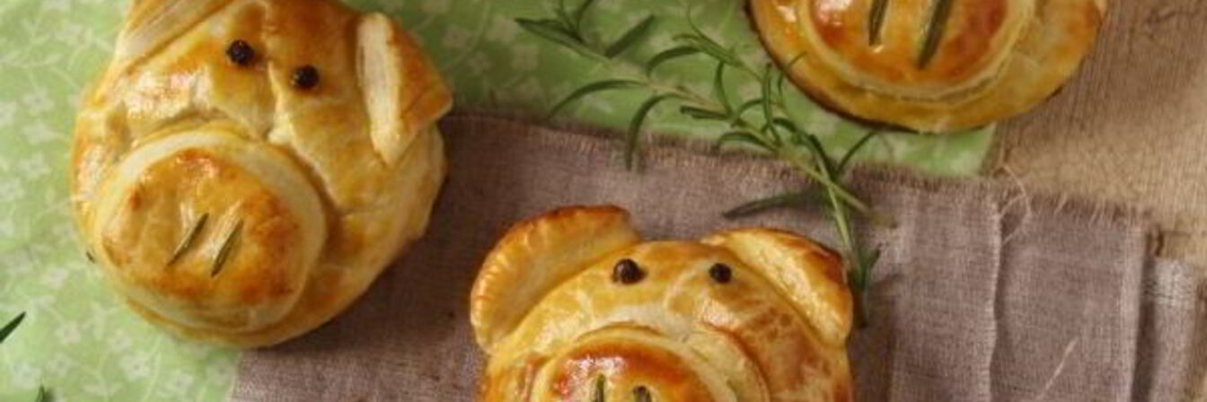 Слойки с сыром из готового слоеного теста