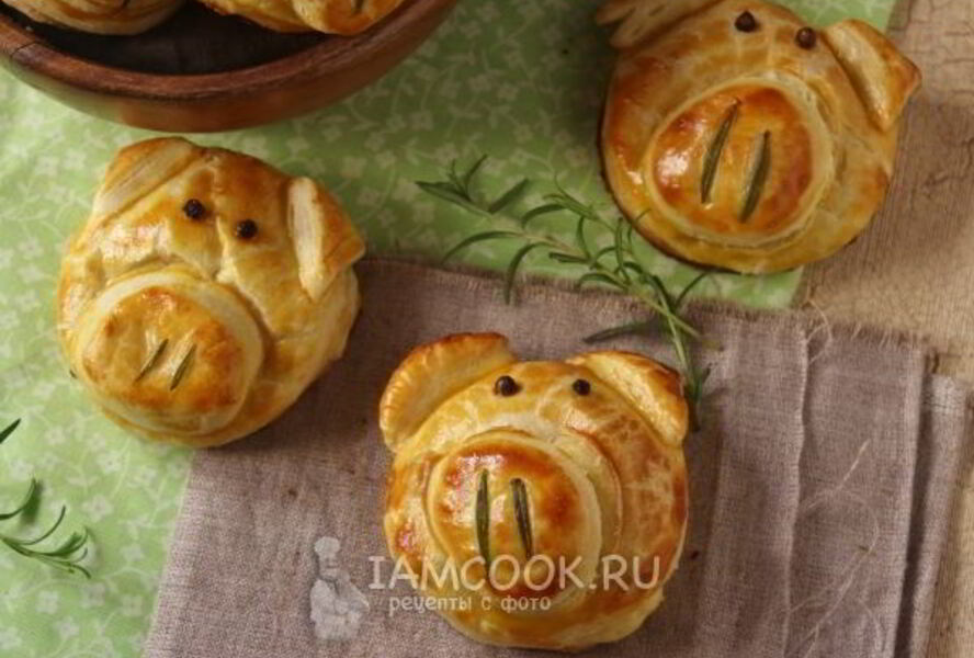 Слойки с сыром из готового слоеного теста