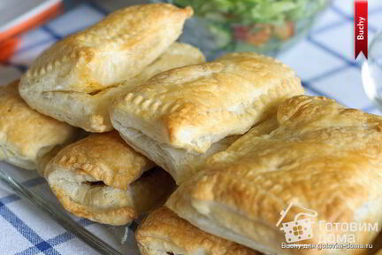 Слойки со шпротами