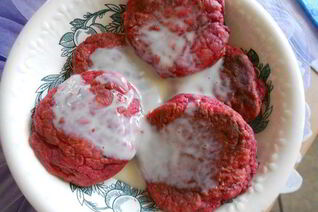 Розовые сырники