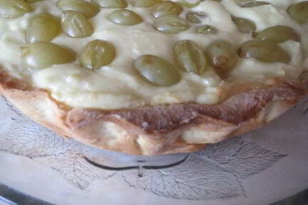 Творожник с виноградом