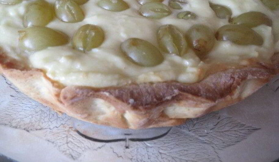 Рецепт творожника с виноградом