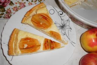 Творожник с яблоками