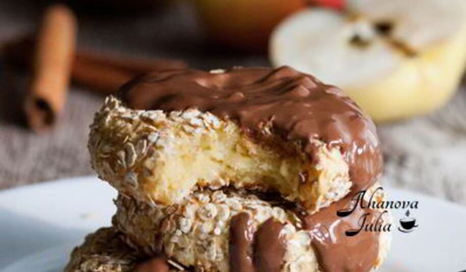 Рецепт яблочных сырников без муки