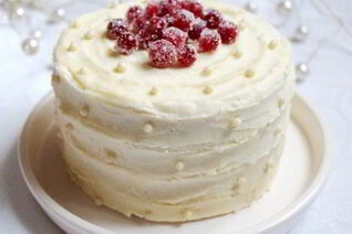 Брусничный торт с белым шоколадом