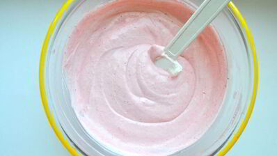 йогуртовый торт с летними ягодами