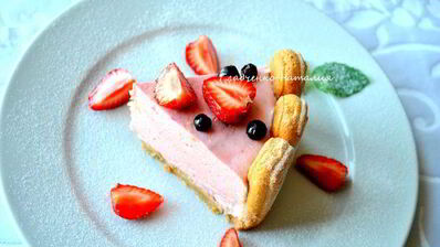 йогуртовый торт с летними ягодами