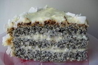 Маковый торт с кокосовой стружкой в мультиварке