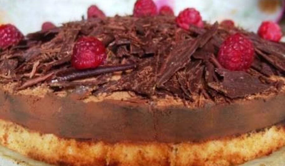 Рецепт торта малинового купол с шоколадным крем-муссом
