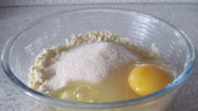 торт со смородиной и сметаной