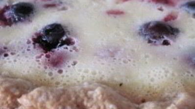 торт со смородиной и сметаной