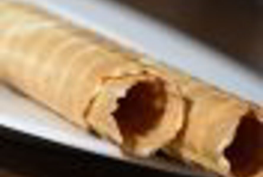 Хрустящие вафельные трубочки