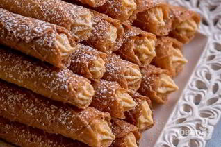 Вафли с вареной сгущенкой