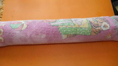 вишневый полосатый рулет