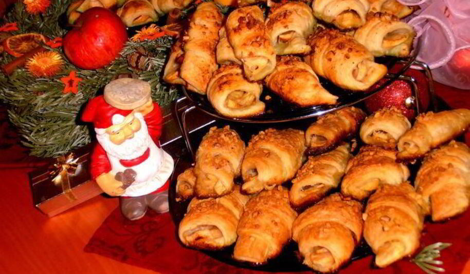 Рецепт яблочных слоек в лимонадной карамели