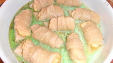 яблочные слойки в лимонадной карамели