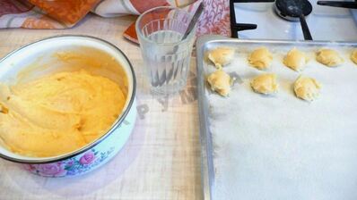 профитроли с заварным кремом