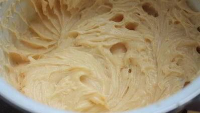 торт из профитролей с вишней и шоколадом