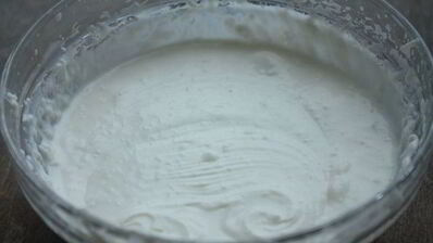 торт из профитролей с вишней и шоколадом