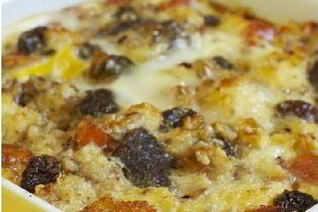 Мясная запеканка с сухофруктами