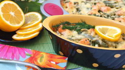 рисовая запеканка с лососем и стручковой фасолью