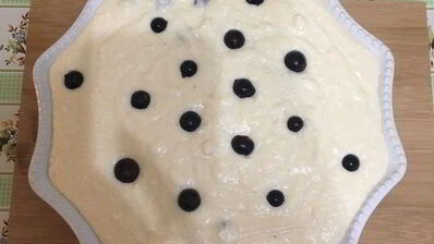 творожная запеканка с черной смородиной