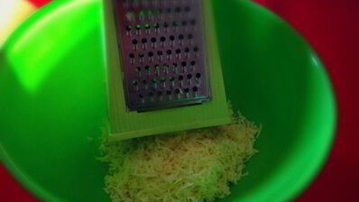 тыквенная запеканка со спаржей, с сырной корочкой и колбаской из индейки