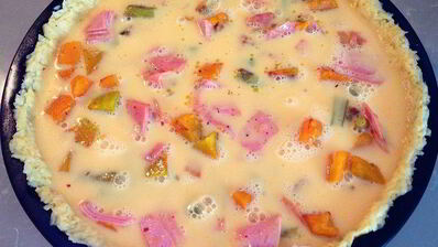 тыквенная запеканка со спаржей, с сырной корочкой и колбаской из индейки