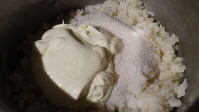 ванильно-рисовая запеканка с яблоками