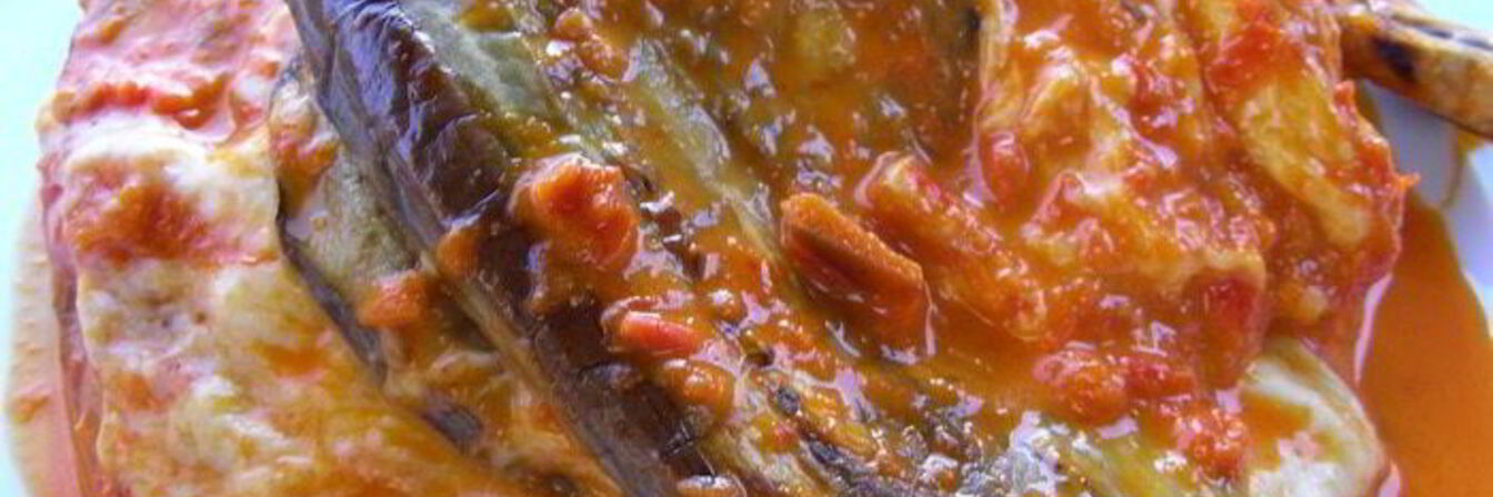 Запеканка из баклажанов с аджикой и моцареллой