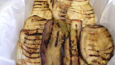 запеканка из баклажанов с аджикой и моцареллой