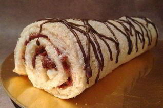 Очень быстрый рулет с джемом к чаю