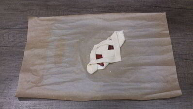 слоеные булочки с малиновым джемом