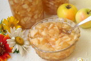 Яблочный джем с карамелью