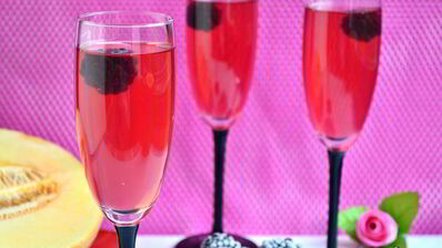 компот из дыни и ежевики