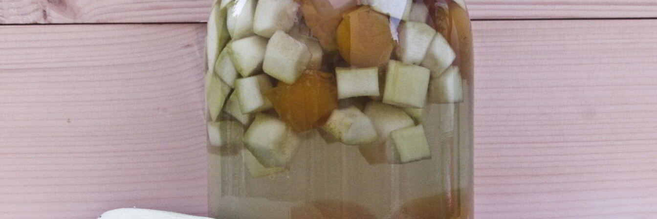 Компот из кабачков и алычи