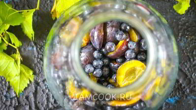 компот из винограда и слив на зиму