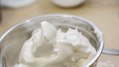 ванильный торт с ягодным компоте